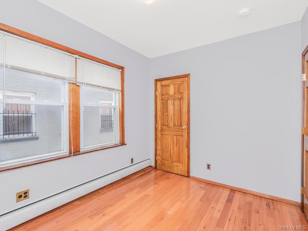 21-62 24th Street Queens, NY 11105 - Photo 29 of 46