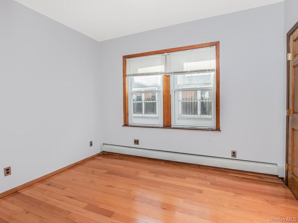 21-62 24th Street Queens, NY 11105 - Photo 7 of 46