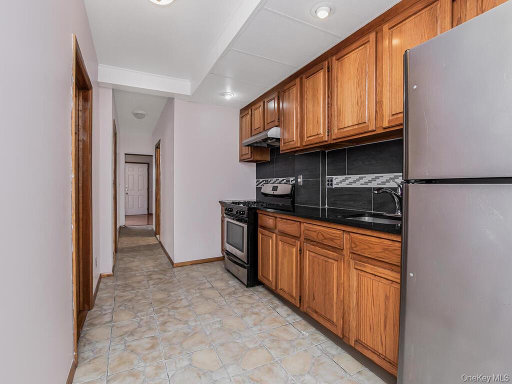 21-62 24th Street Queens, NY 11105 - Photo 10 of 46