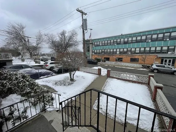 $2,600 | 47 Brewster Avenue, Unit 2, Yonkers, NY 10701