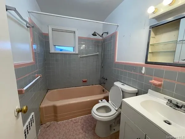 $2,600 | 47 Brewster Avenue, Unit 2, Yonkers, NY 10701