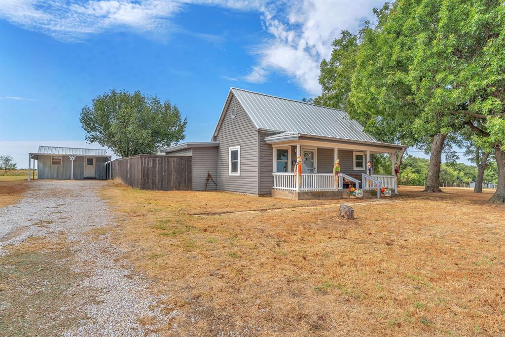 14805 Old Garner Road Weatherford, TX 76088 - Photo 4 of 26 Gallery Image 4