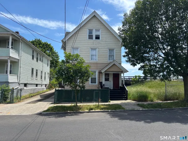 $675,000 | 206 Lamberton Street, New Haven, CT 06519