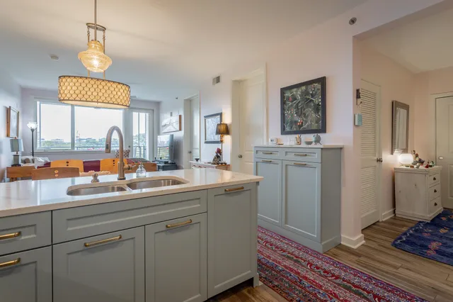 $725,000 | 200 Manufacturers Road, Unit 507, Chattanooga, TN 37405