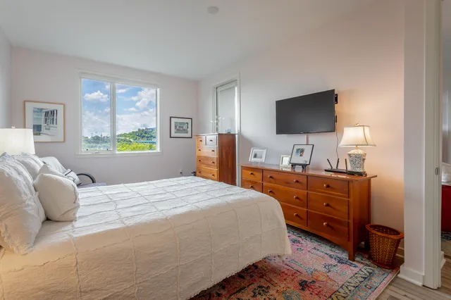 $725,000 | 200 Manufacturers Road, Unit 507, Chattanooga, TN 37405