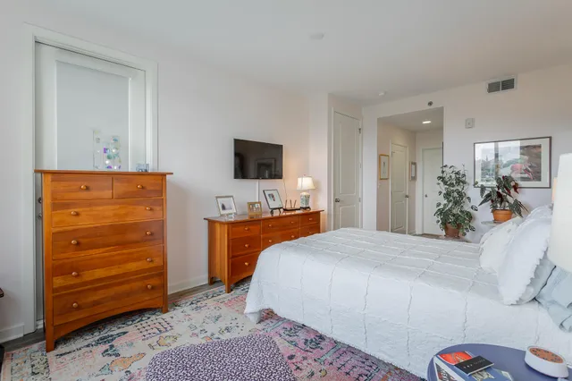 $725,000 | 200 Manufacturers Road, Unit 507, Chattanooga, TN 37405