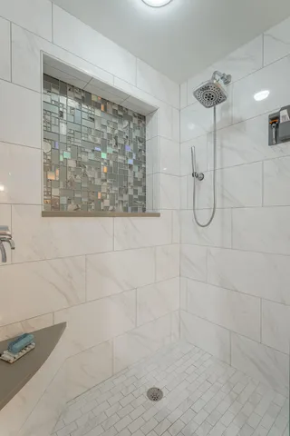 $725,000 | 200 Manufacturers Road, Unit 507, Chattanooga, TN 37405