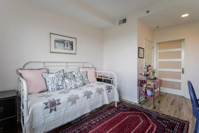 $725,000 | 200 Manufacturers Road, Unit 507, Chattanooga, TN 37405