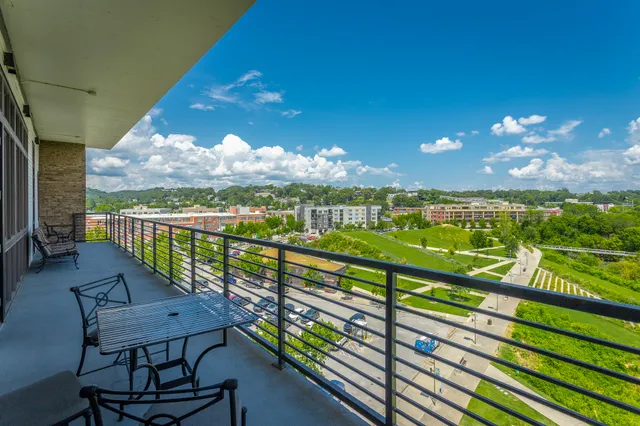 $725,000 | 200 Manufacturers Road, Unit 507, Chattanooga, TN 37405