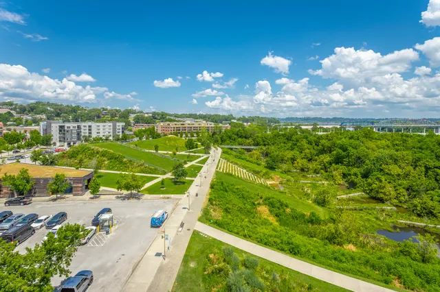 $725,000 | 200 Manufacturers Road, Unit 507, Chattanooga, TN 37405