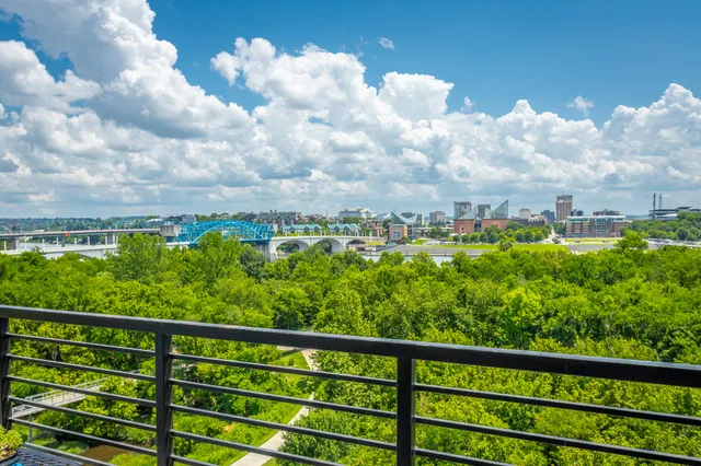 $725,000 | 200 Manufacturers Road, Unit 507, Chattanooga, TN 37405