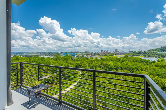 $725,000 | 200 Manufacturers Road, Unit 507, Chattanooga, TN 37405