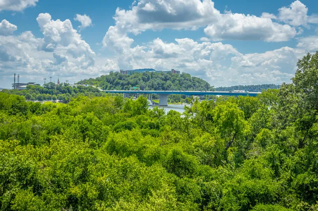 $725,000 | 200 Manufacturers Road, Unit 507, Chattanooga, TN 37405