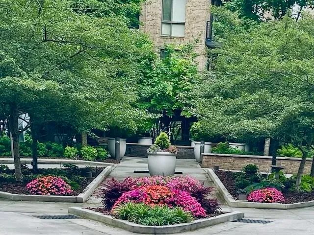 $725,000 | 200 Manufacturers Road, Unit 507, Chattanooga, TN 37405