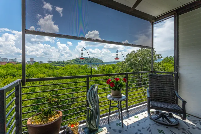 $725,000 | 200 Manufacturers Road, Unit 507, Chattanooga, TN 37405