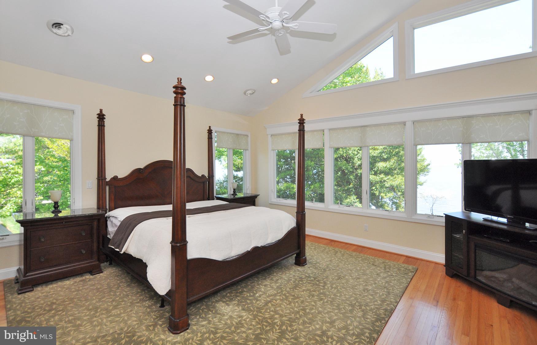 2027 Chesapeake Road Annapolis, MD 21409 - Photo 29 of 72 Master Bedroom w loft (Water view)