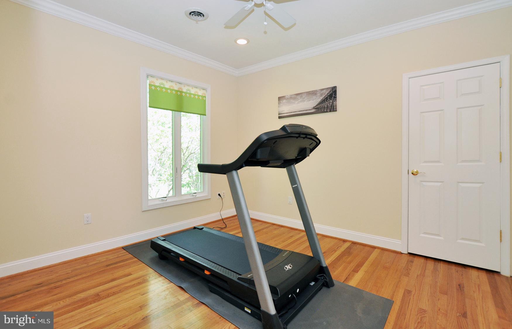 2027 Chesapeake Road Annapolis, MD 21409 - Photo 41 of 72 Bedroom 4 w water view