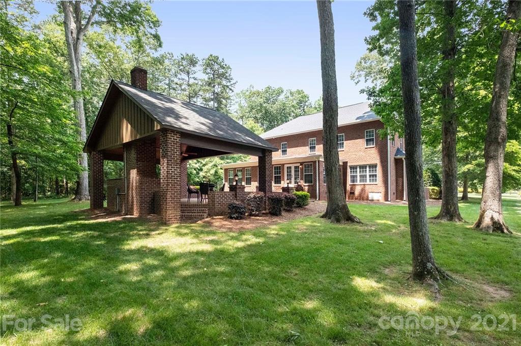 302 Kingsbridge Road Salisbury, NC 28144 - Photo 3 of 29 Gallery Image 3