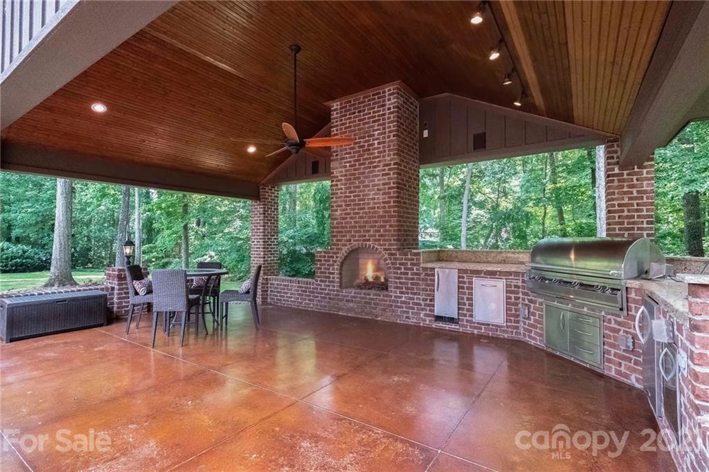 302 Kingsbridge Road Salisbury, NC 28144 - Photo 5 of 29 Gallery Image 5