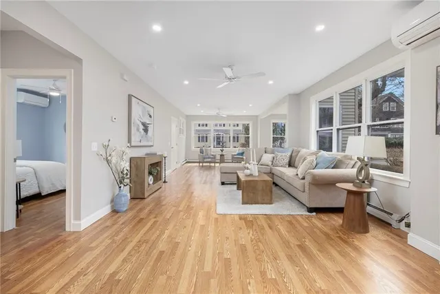 $2,600 | 146 Evergreen Street, Unit 1, Providence, RI 02906