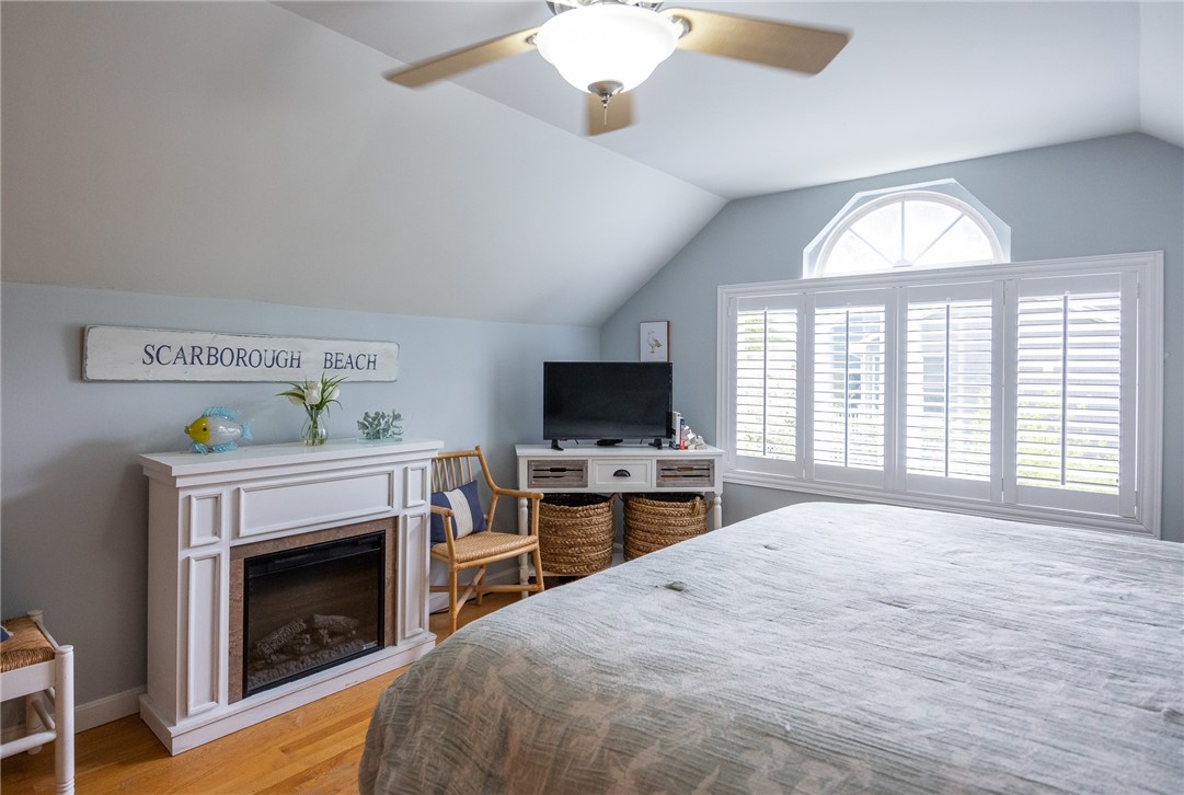 35 Sachem Road Narragansett, RI 02882 - Photo 17 of 37