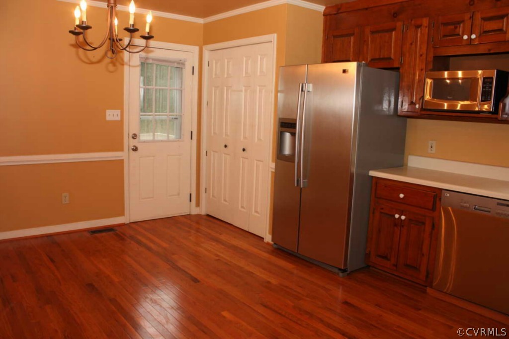 18005 Wilkinson Road Dinwiddie, VA 23841 - Photo 4 of 18 Gallery Image 4