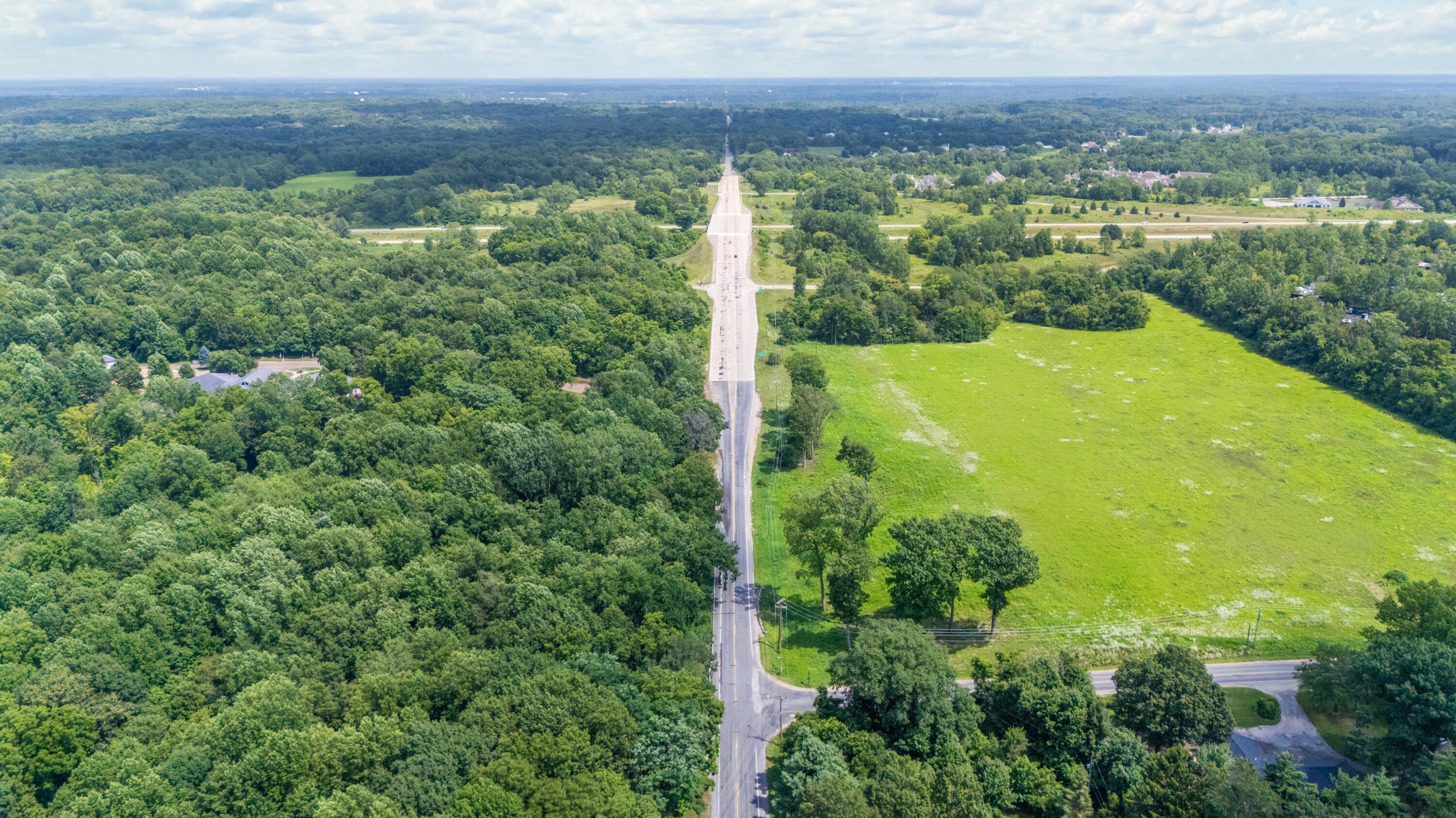 Mayflower Road Niles, MI 49120 - Photo 8 of 22 24DJI_20260807145235_0010_D