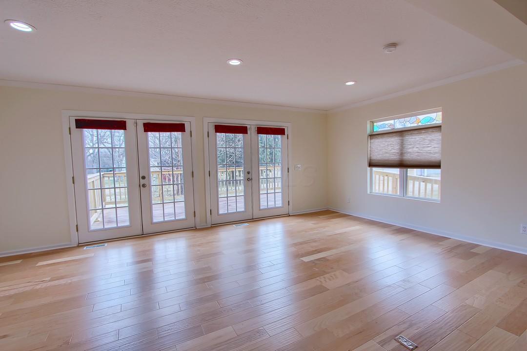 5544 Avery Road Dublin, OH 43016 - Photo 10 of 48 Gallery Image 10
