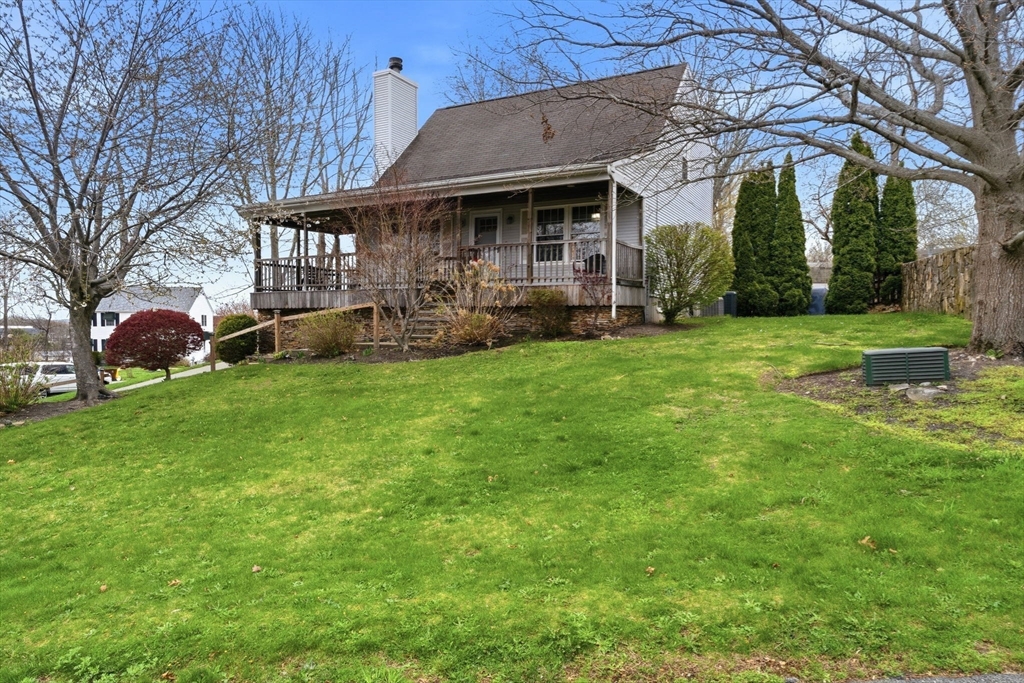 240 Horizon Way Fall River, MA 02720 - Photo 15 of 41