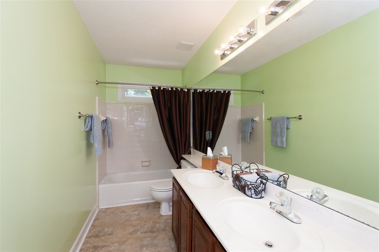 5817 Raddington Street Raleigh, NC 27613 - Photo 20 of 25 Bathroom