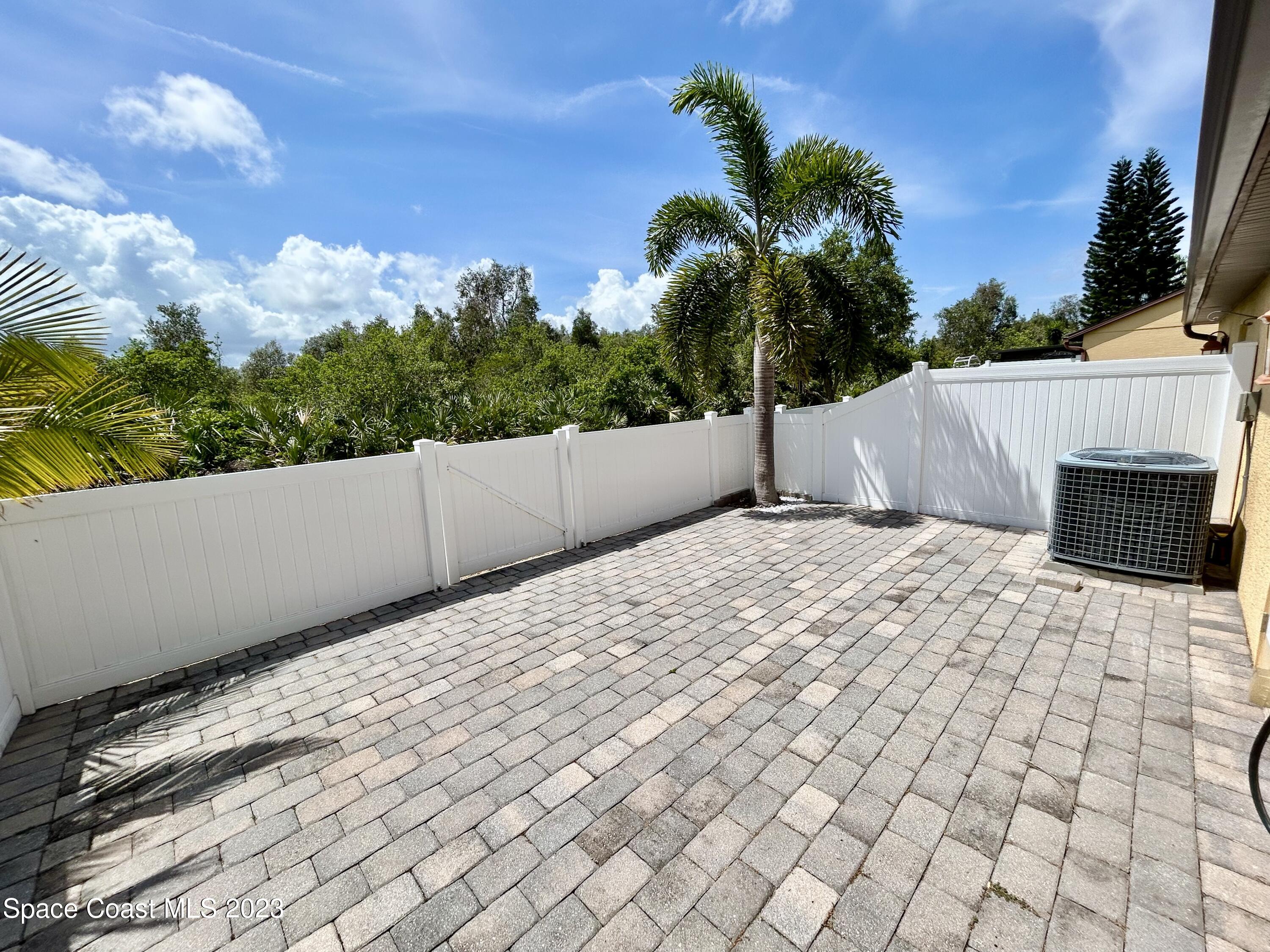 1160 Luminary Circle, Unit 105 Melbourne, FL 32901 - Photo 10 of 35