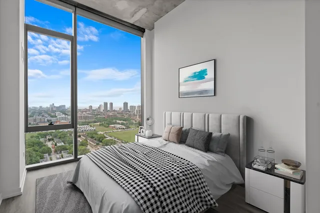 $6,700 | 808 North Cleveland Avenue, Unit 2201, Chicago, IL 60610