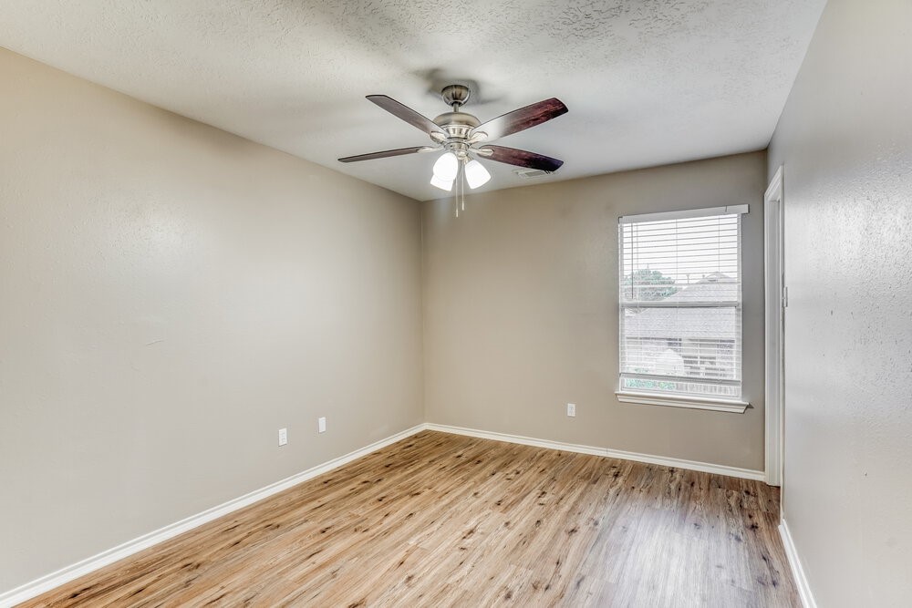 6363 Bright Falls Lane Katy, TX 77449 - Photo 14 of 17