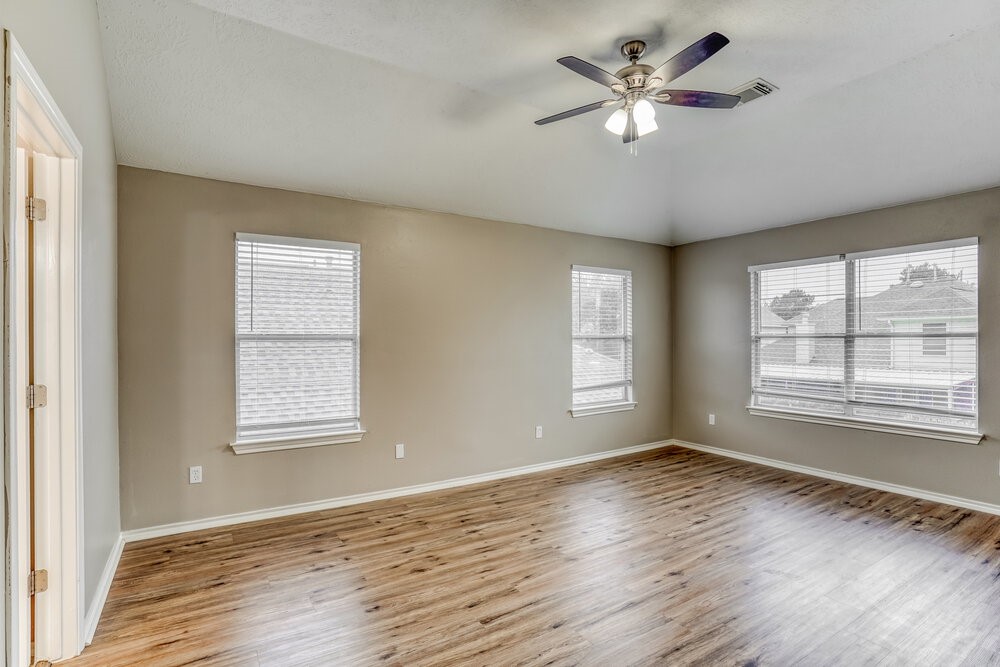 6363 Bright Falls Lane Katy, TX 77449 - Photo 9 of 17