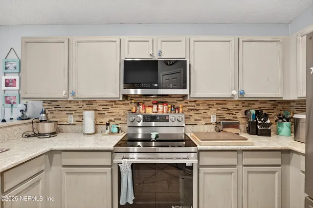 $285,000 | 9167 Mill Grove Drive, Jacksonville, FL 32222