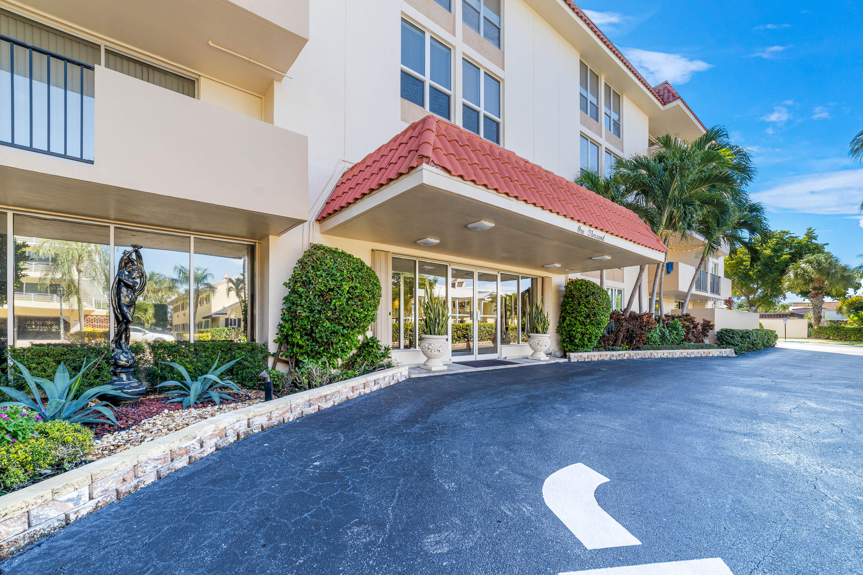 1000 Spanish River Road, Unit 2P Boca Raton, FL 33432 - Photo 1 of 30 _DSC9600