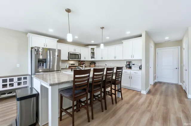 $343,900 | 1063 Farmington Drive, Bluffton, IN 46714