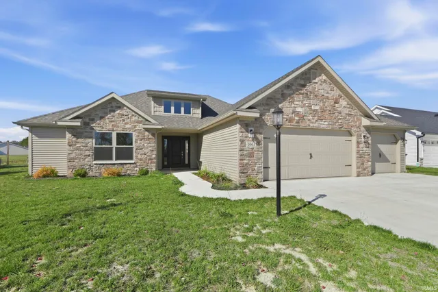 $343,900 | 1063 Farmington Drive, Bluffton, IN 46714