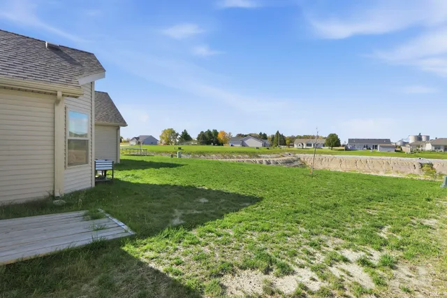 $343,900 | 1063 Farmington Drive, Bluffton, IN 46714