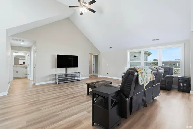 $343,900 | 1063 Farmington Drive, Bluffton, IN 46714