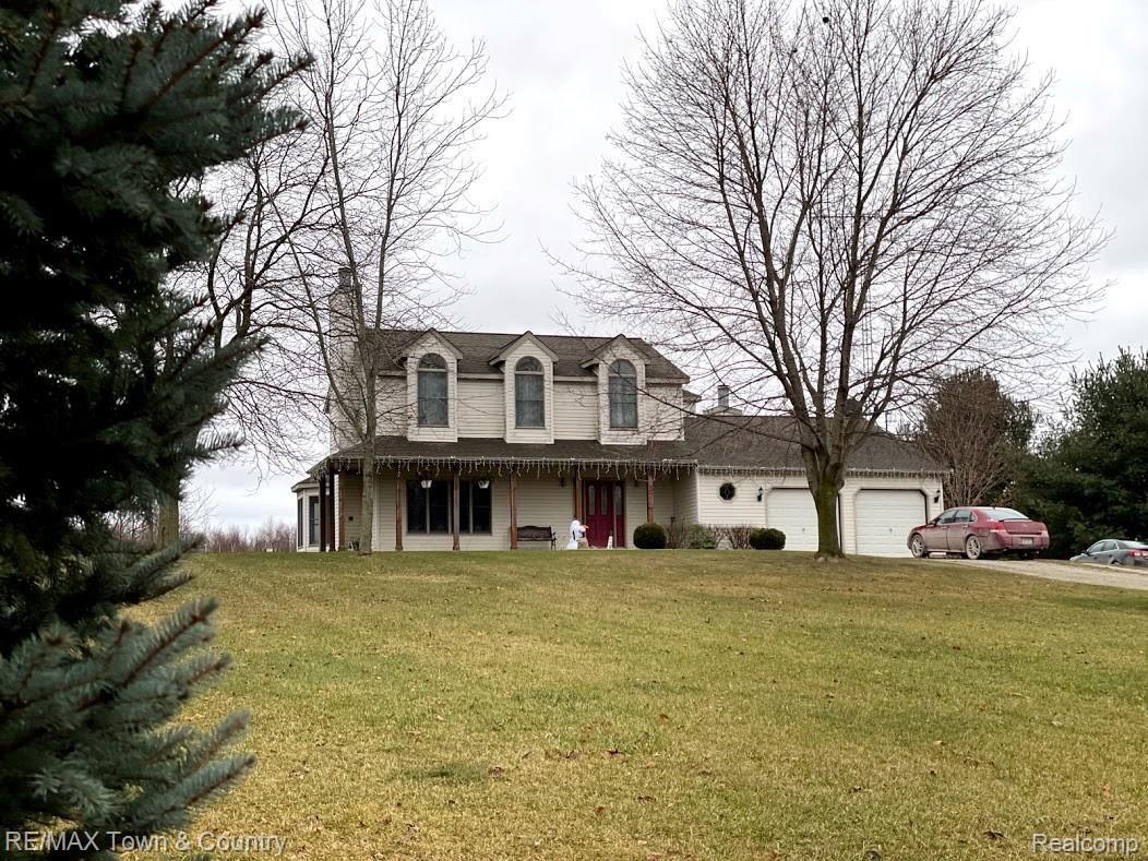 5374 East Farrand Road Clio, MI 48420 - Photo 5 of 49 5374 E Farrand.jpg