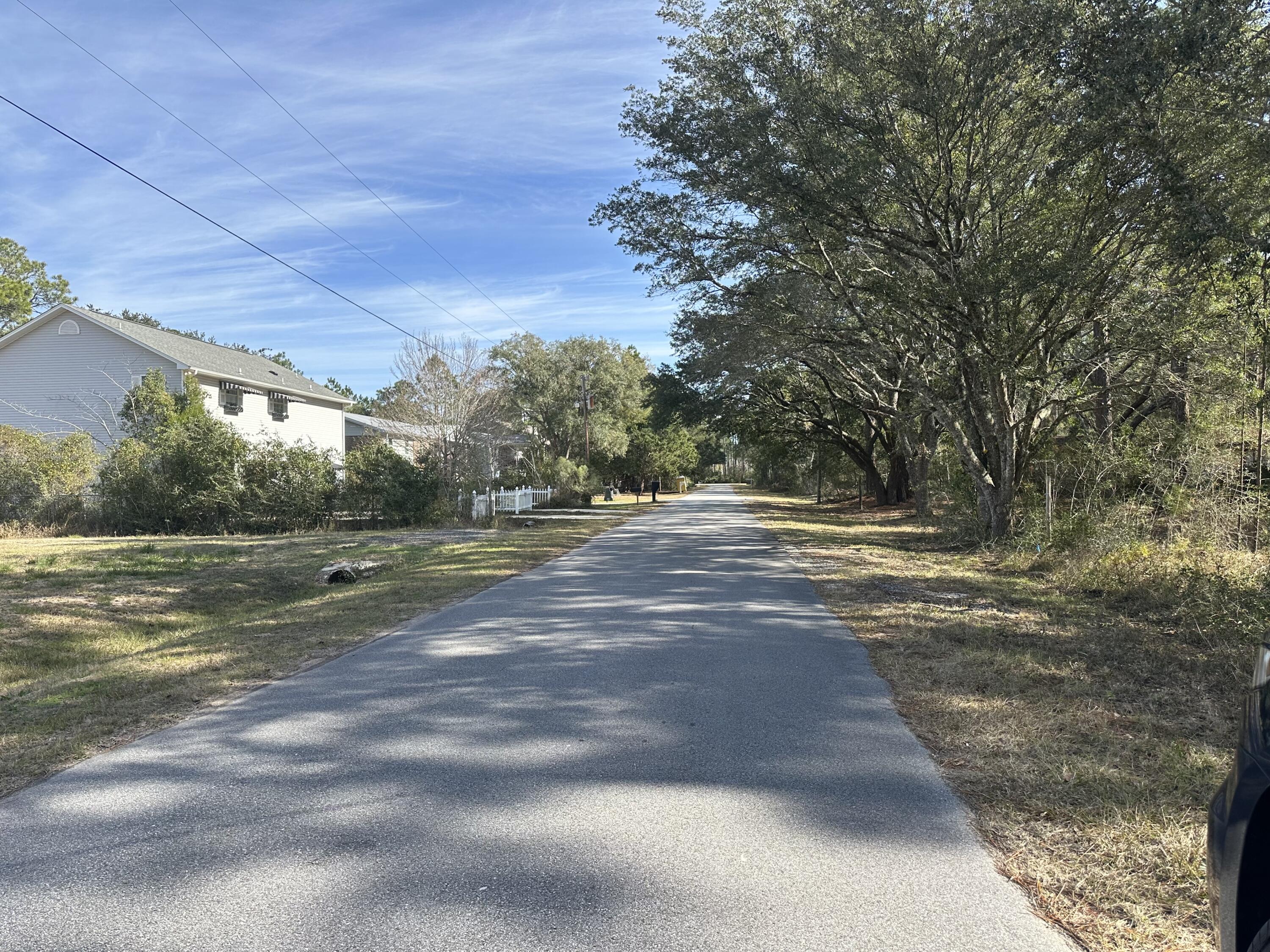 8114 Glenview Road Milton, FL 32583 - Photo 4 of 12 Gallery Image 4