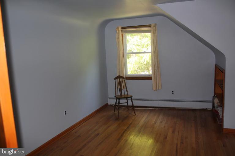 606 Gun Road Halethorpe, MD 21227 - Photo 3 of 30 Bedroom