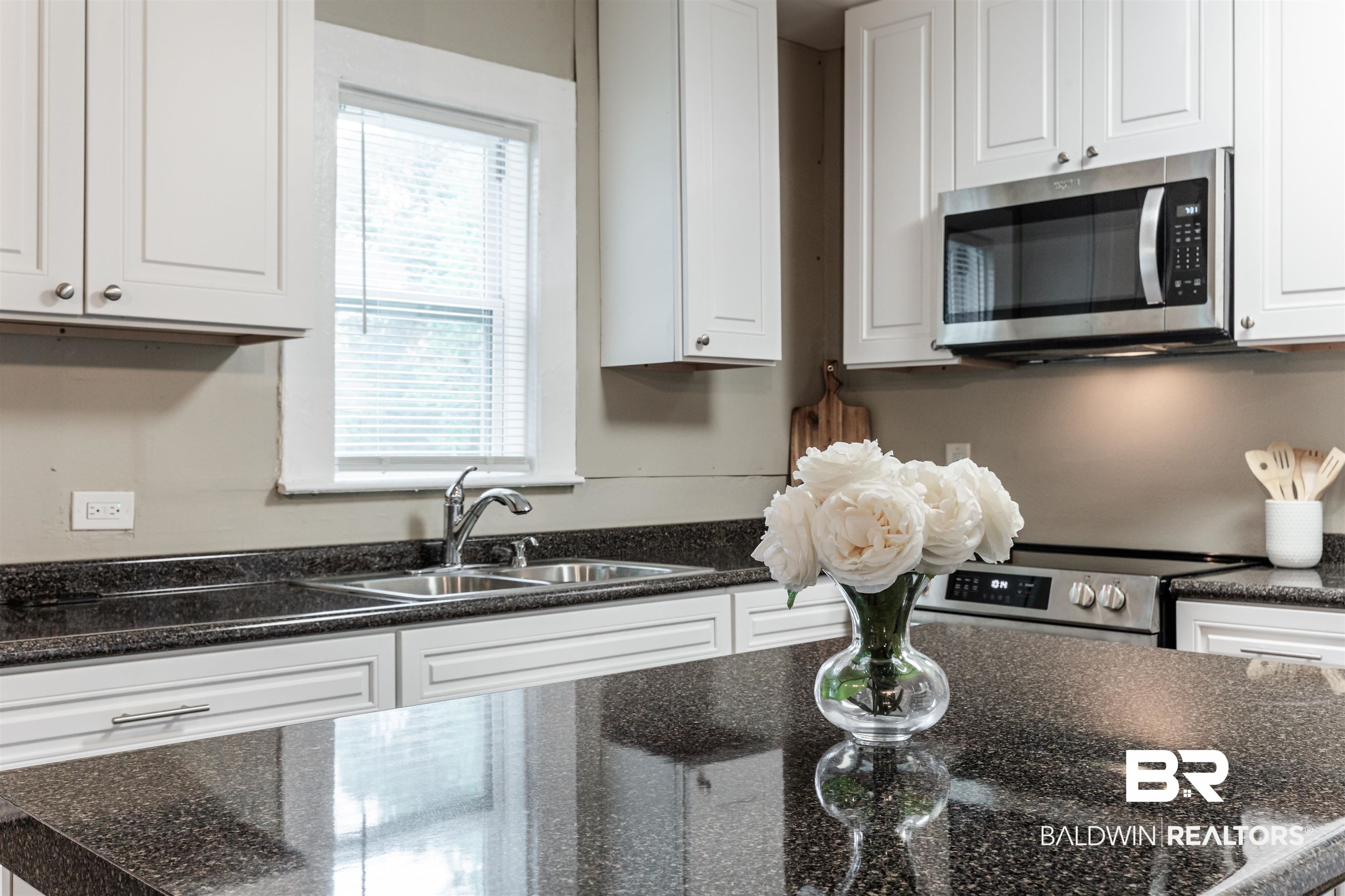 122 East Haig Street Mobile, AL 36610 - Photo 10 of 28