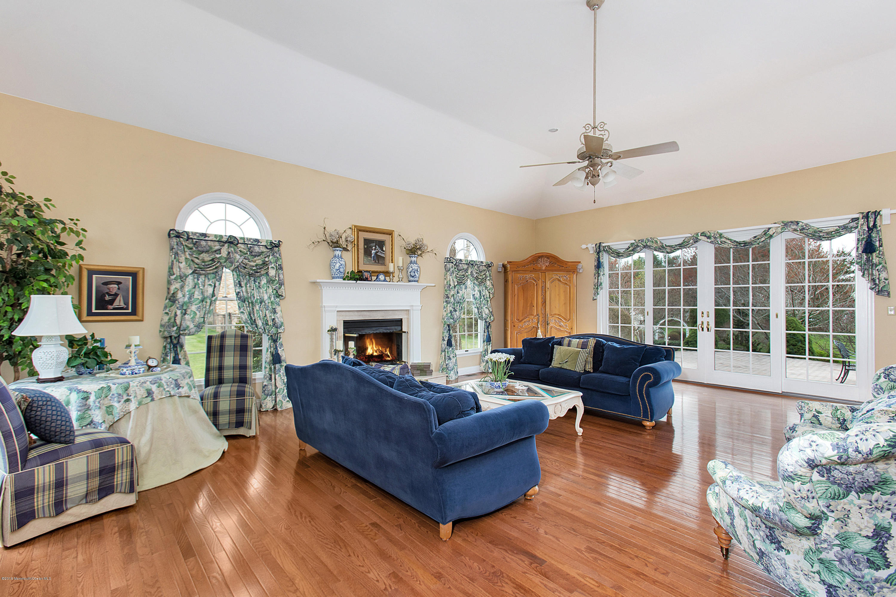 8 Yellow Brook Road Holmdel, NJ 07733 - Photo 9 of 34 Family Room