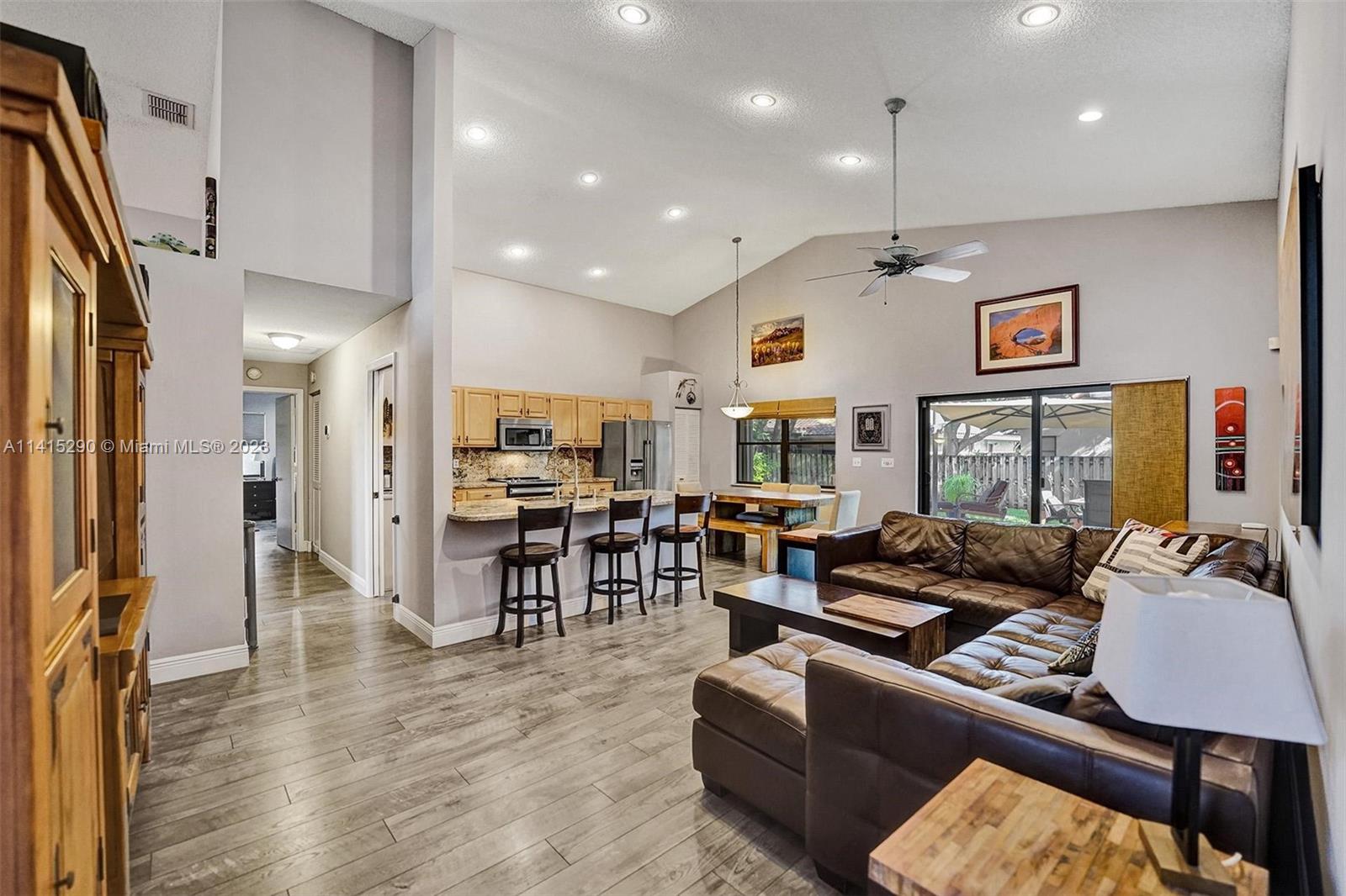 9641 Ridgeside Court Davie, FL 33328 - Photo 20 of 78