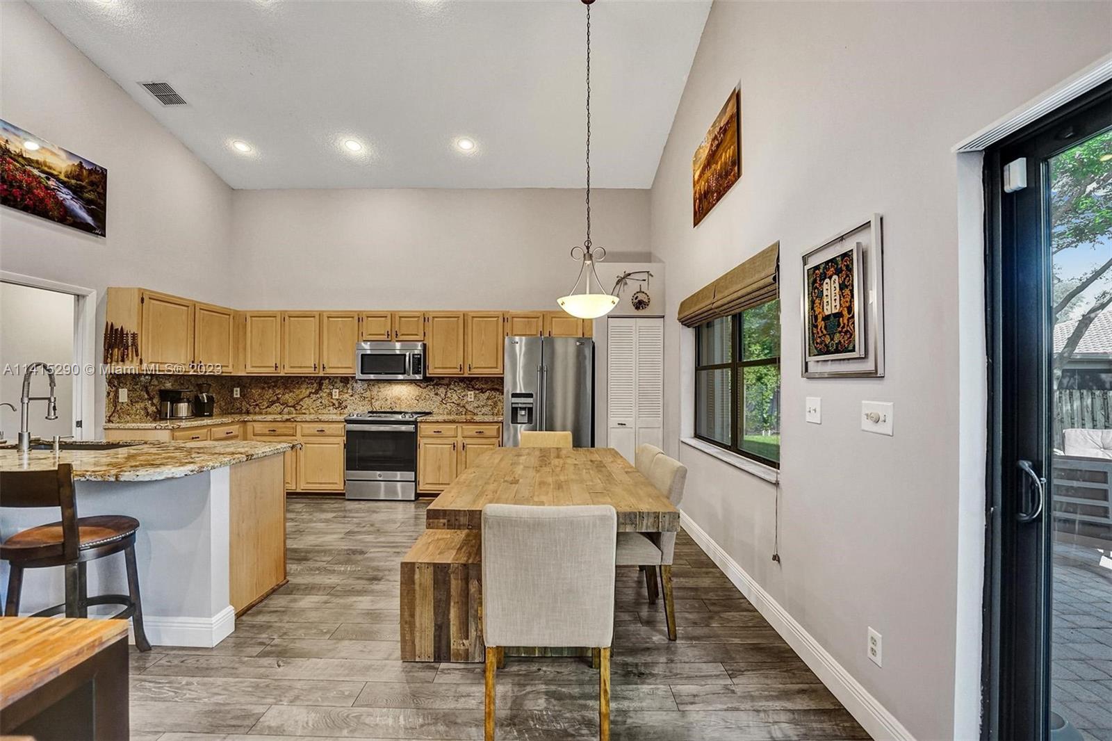 9641 Ridgeside Court Davie, FL 33328 - Photo 23 of 78