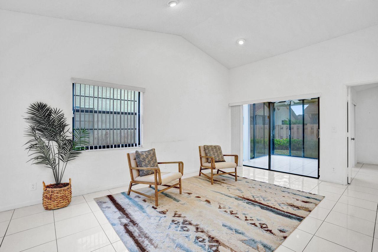 8071 Greenbrook Road, Unit 232C Boca Raton, FL 33496 - Photo 4 of 33 Living Room