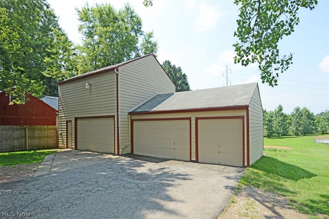 451 West Schaaf Road Cleveland, OH 44109 - Photo 32 of 32 Gallery Image 32