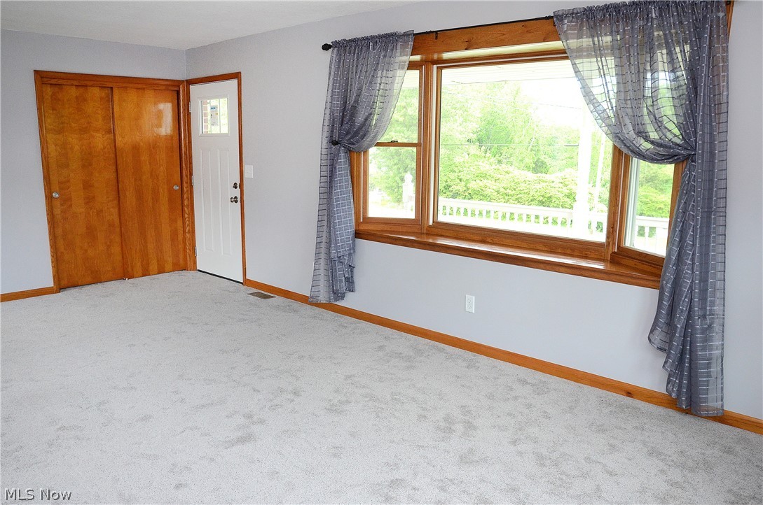 65007 Larrick Ridge Road Cambridge, OH 43725 - Photo 2 of 35